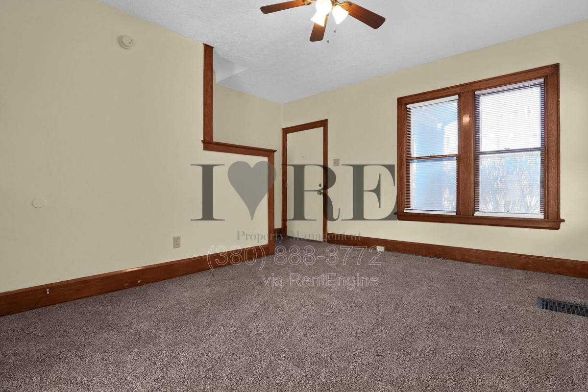 Townhouse for rent at 1257 E Livingston Ave, Columbus, OH 43205