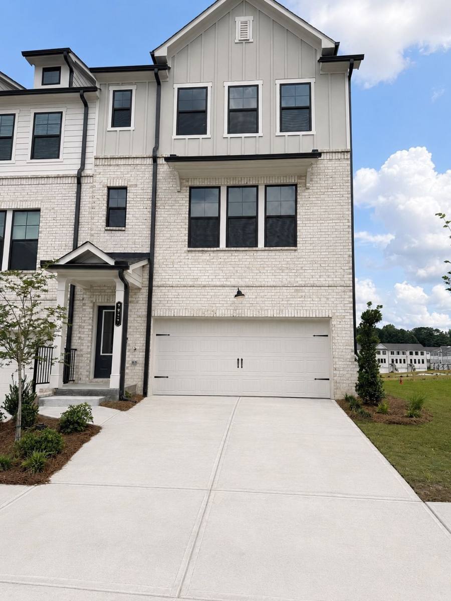Townhouse for rent at 2837 Rosehall, Lawrenceville, GA 30043