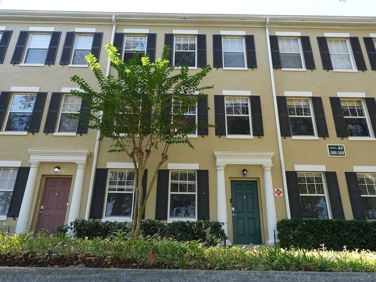 Apartment for rent at 1004 Waterside Dr, Kissimmee, FL 34747