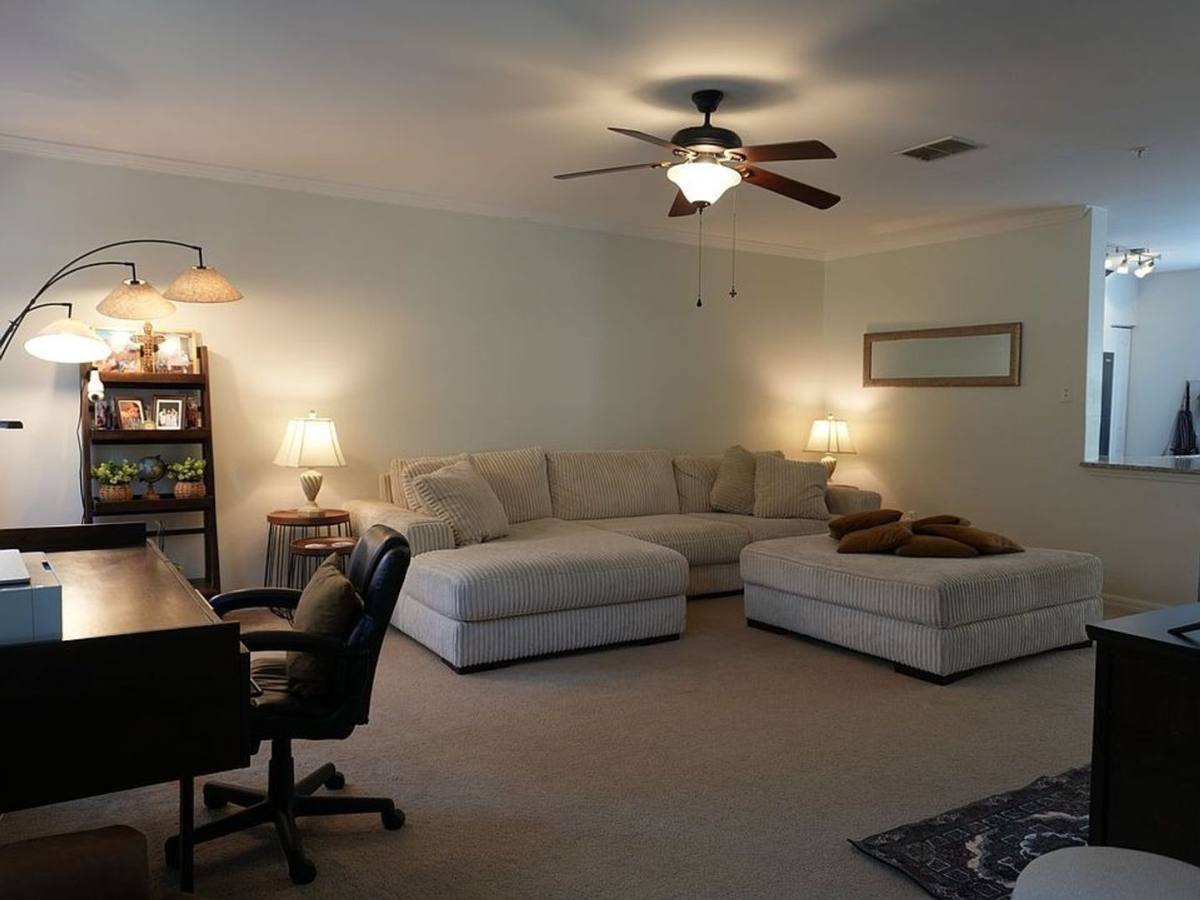Apartment for rent at 1004 Waterside Dr, Kissimmee, FL 34747