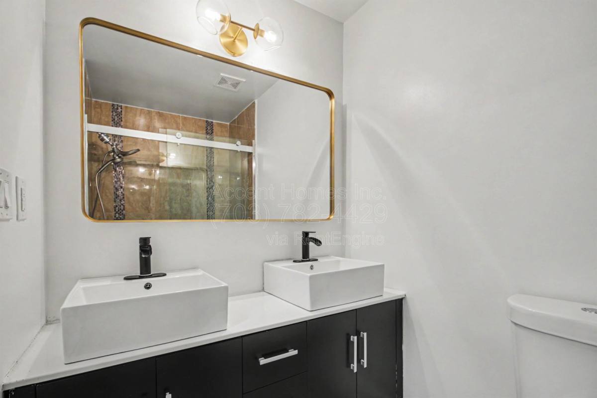 House for rent at 710 N Patrick St, Alexandria, VA 22314