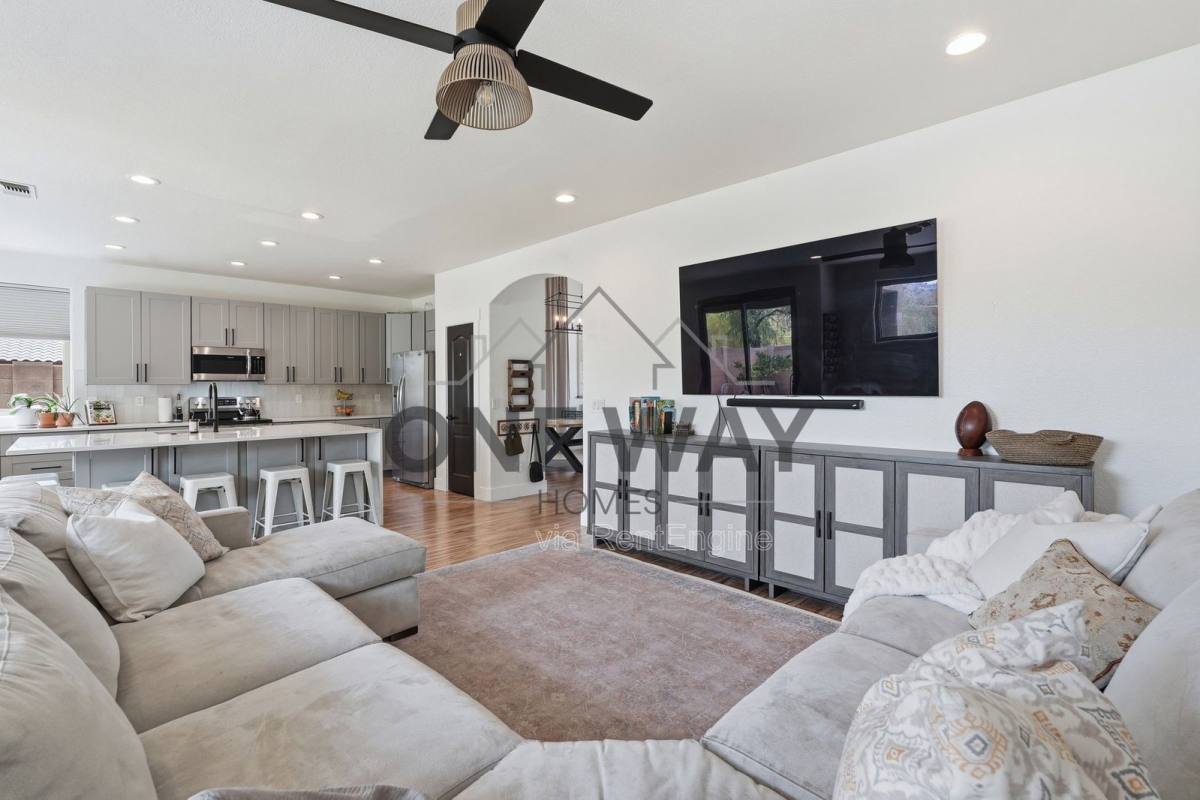 House for rent at 8953 E Hillview St, Mesa, AZ 85207