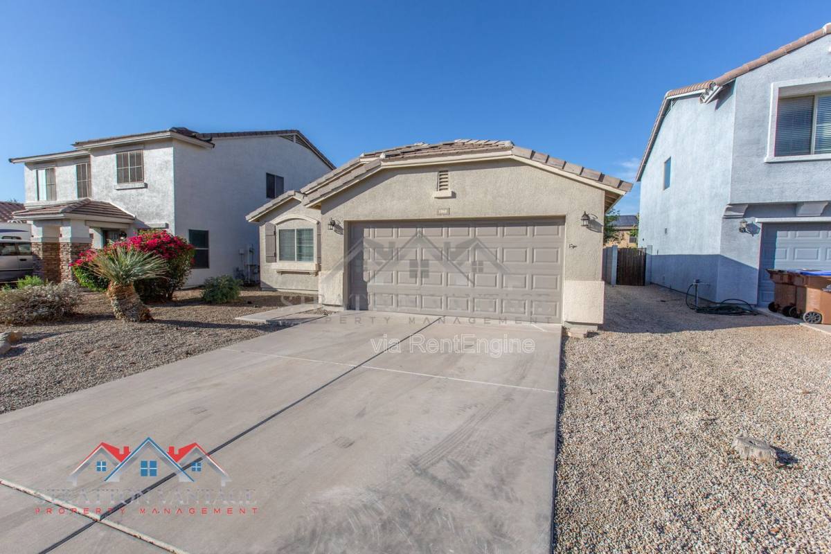 House for rent at 1868 W Desert Seasons Dr, Queen Creek, AZ 85142