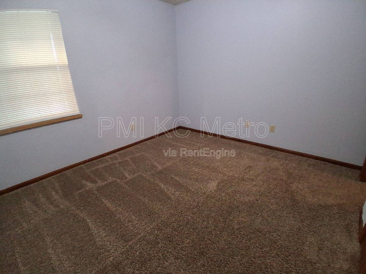 Apartment for rent at 214 W Orchard St #2, Odessa, MO 64076