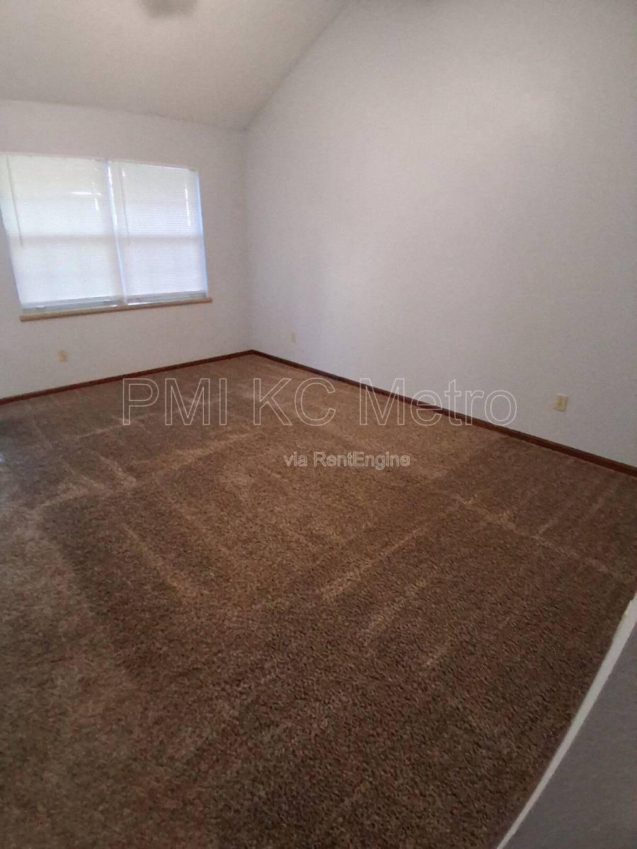 Apartment for rent at 214 W Orchard St #2, Odessa, MO 64076