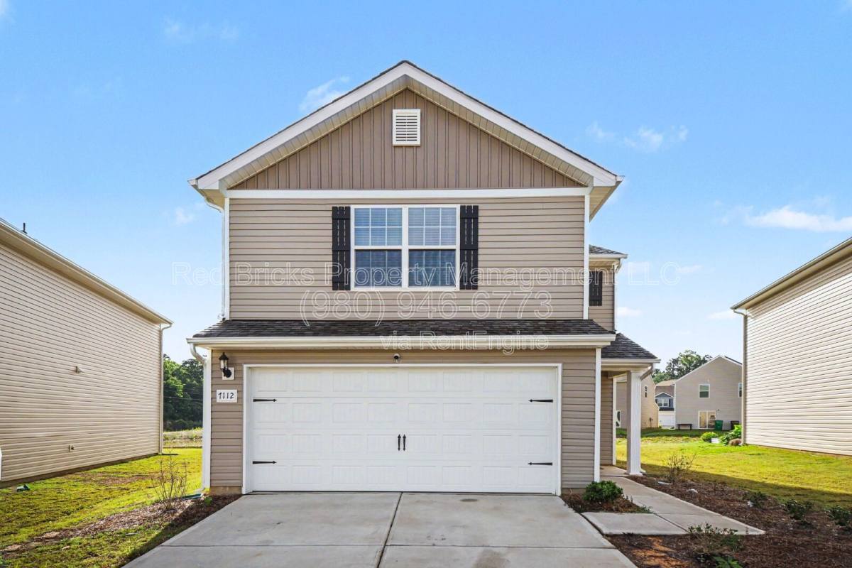 House for rent at 7112 Galway City St, Charlotte, NC 28214