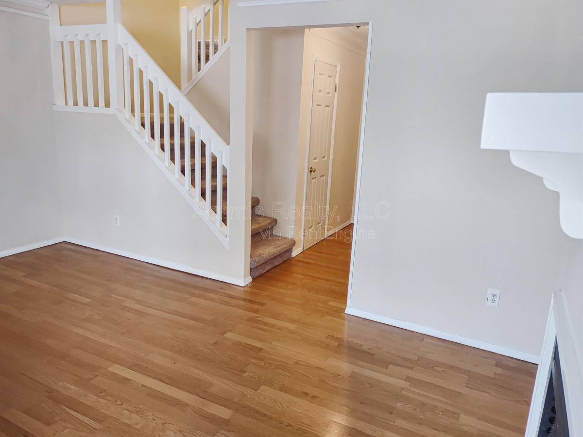 Townhouse for rent at 3032 Destin Circle, Snellville, GA 30078