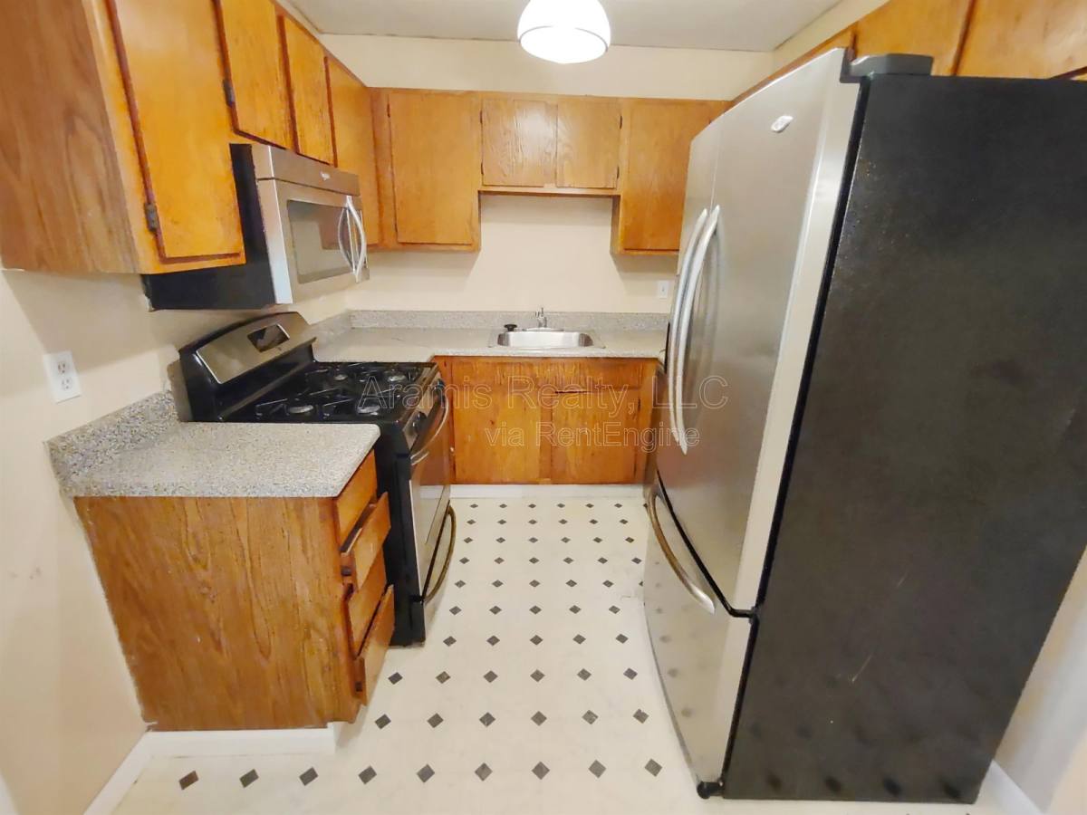 Townhouse for rent at 3032 Destin Circle, Snellville, GA 30078
