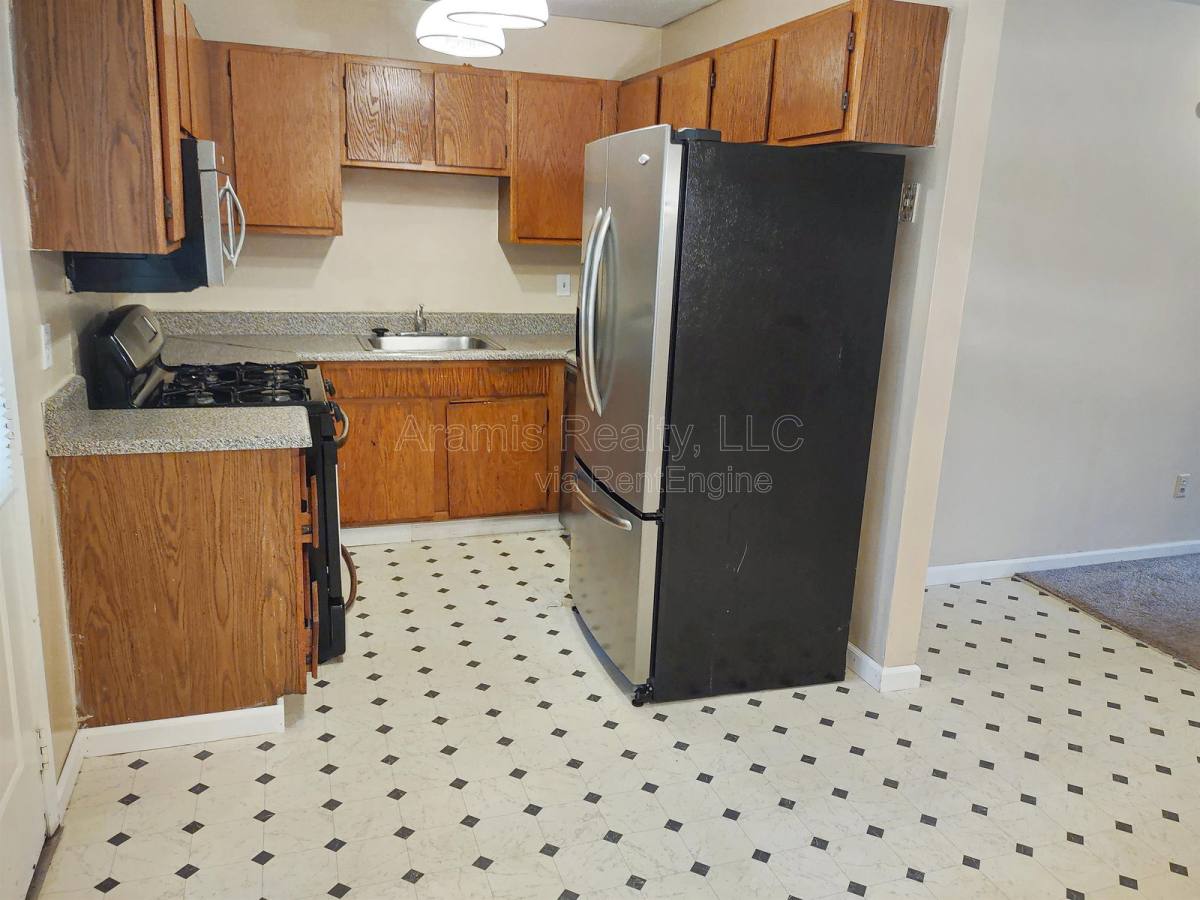 Townhouse for rent at 3032 Destin Circle, Snellville, GA 30078