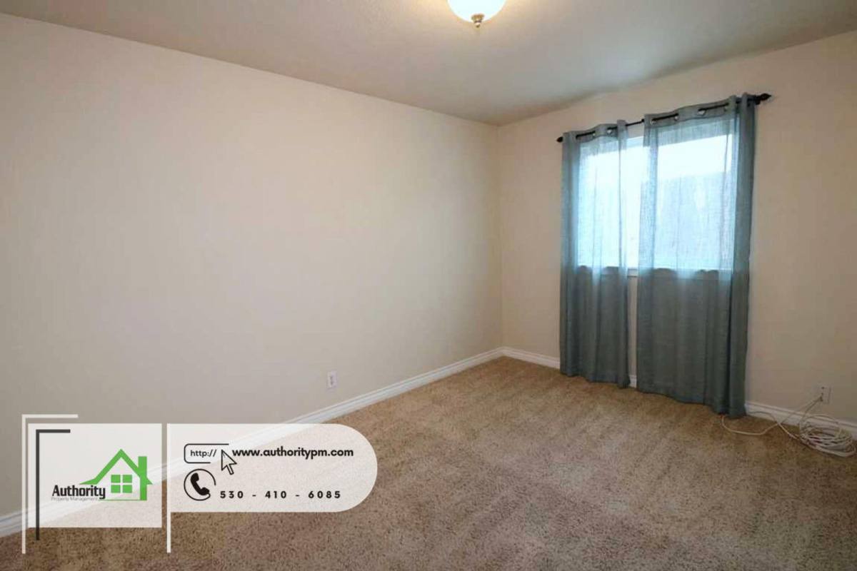 House for rent at 808 Springer Dr, Redding, CA 96003