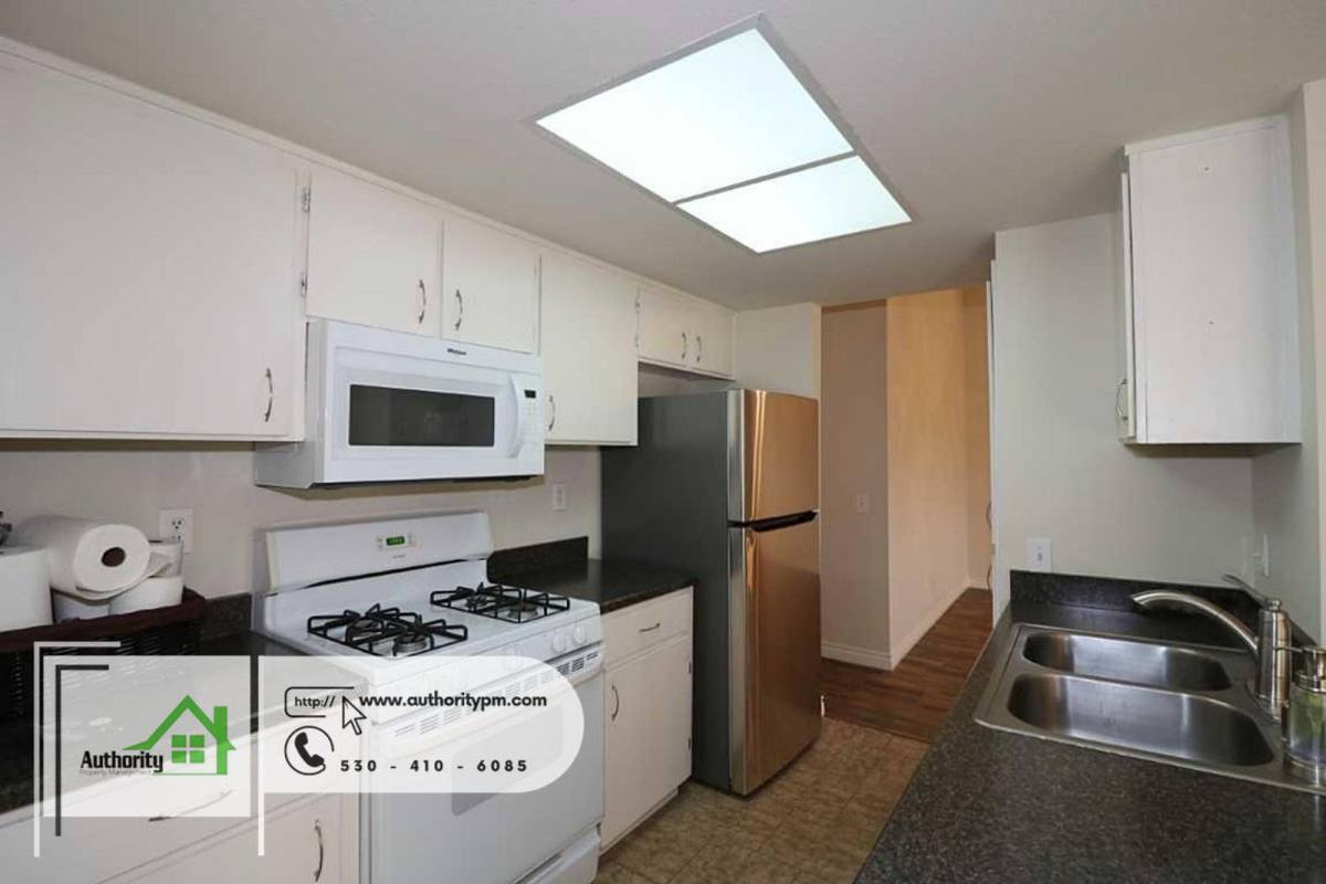 House for rent at 808 Springer Dr, Redding, CA 96003