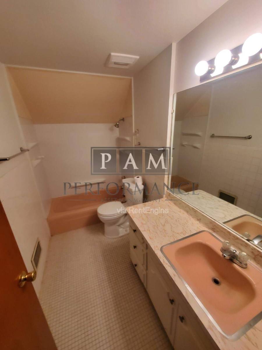 Apartment for rent at 2841 Santa Fe Trail #B, Racine, WI 53404