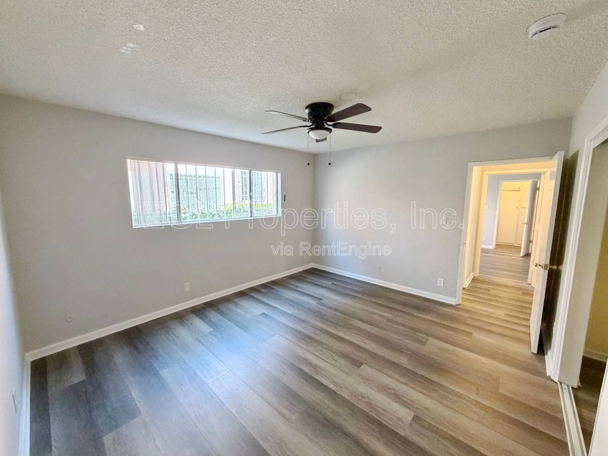 Apartment for rent at 362 N San Vicente Blvd #D, Los Angeles, CA 90048