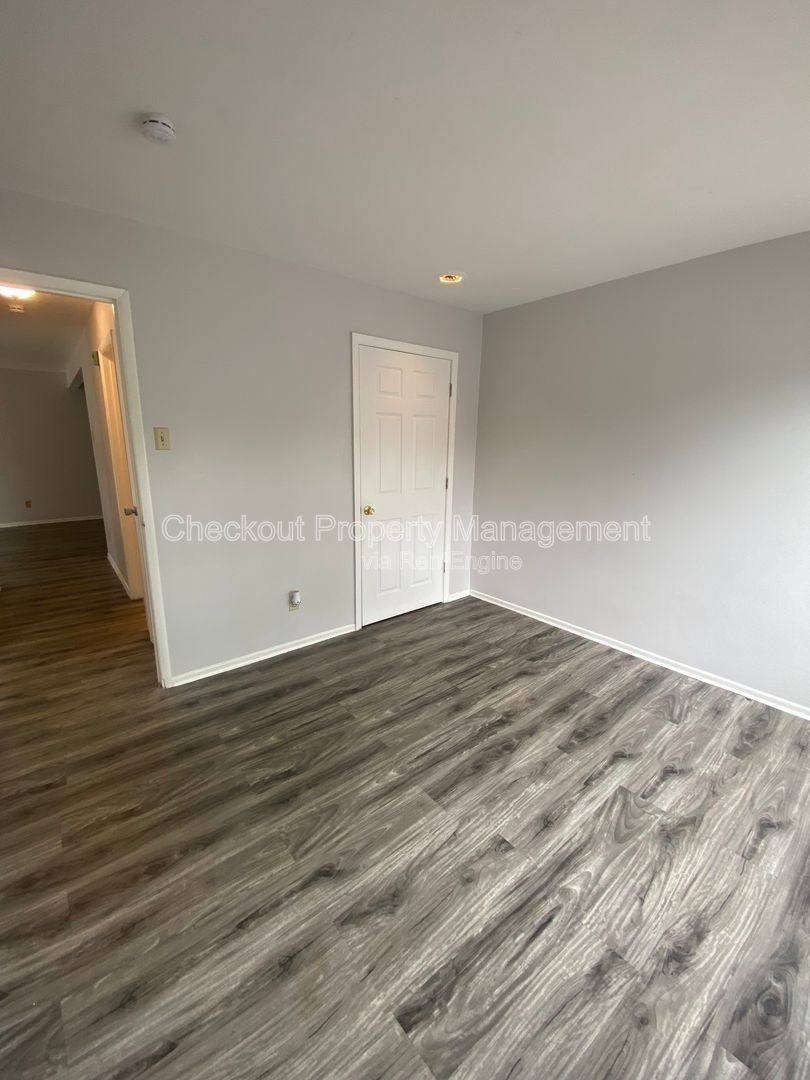 Apartment for rent at 3729 Morgan Ford Rd, Saint Louis, MO 63116