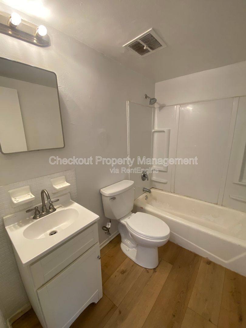 Apartment for rent at 3729 Morgan Ford Rd, Saint Louis, MO 63116