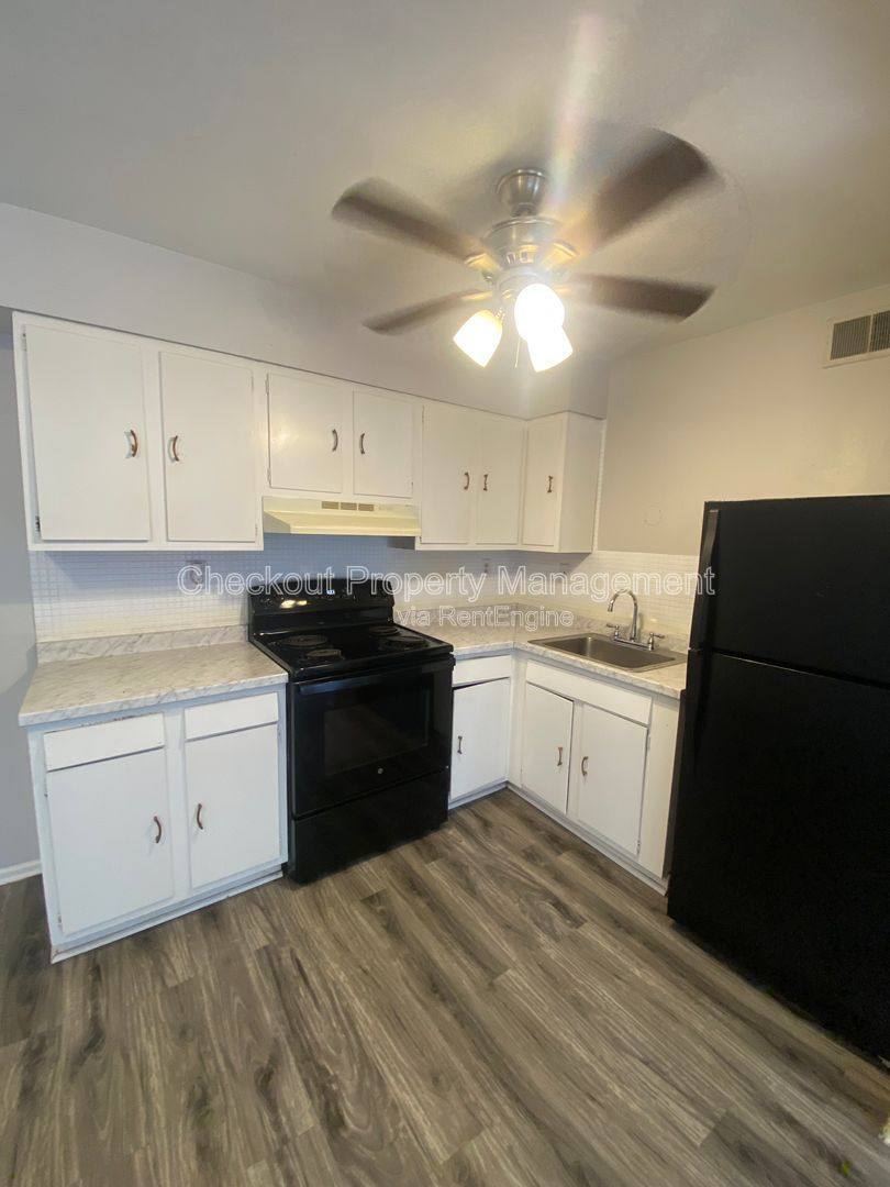 Apartment for rent at 3729 Morgan Ford Rd, Saint Louis, MO 63116