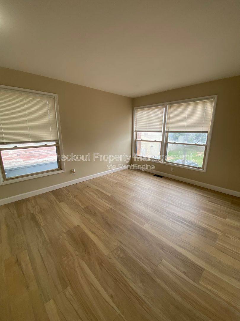 Apartment for rent at 3737 Morgan Ford Rd #F, Saint Louis, MO 63116