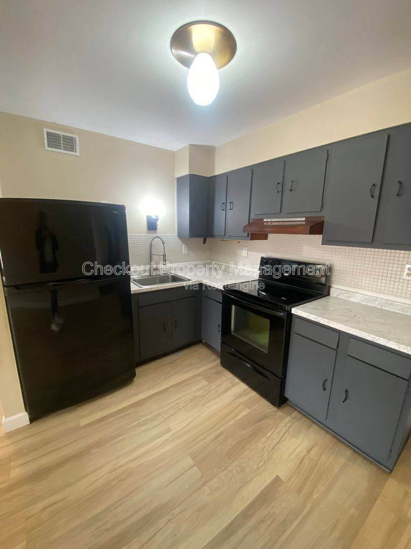 Apartment for rent at 3737 Morgan Ford Rd #F, Saint Louis, MO 63116