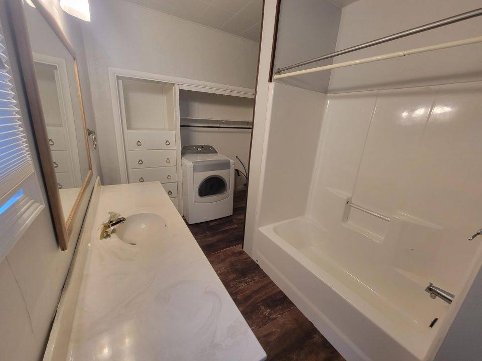 Apartment for rent at 107 Custer Ave, Billings, MT 59101