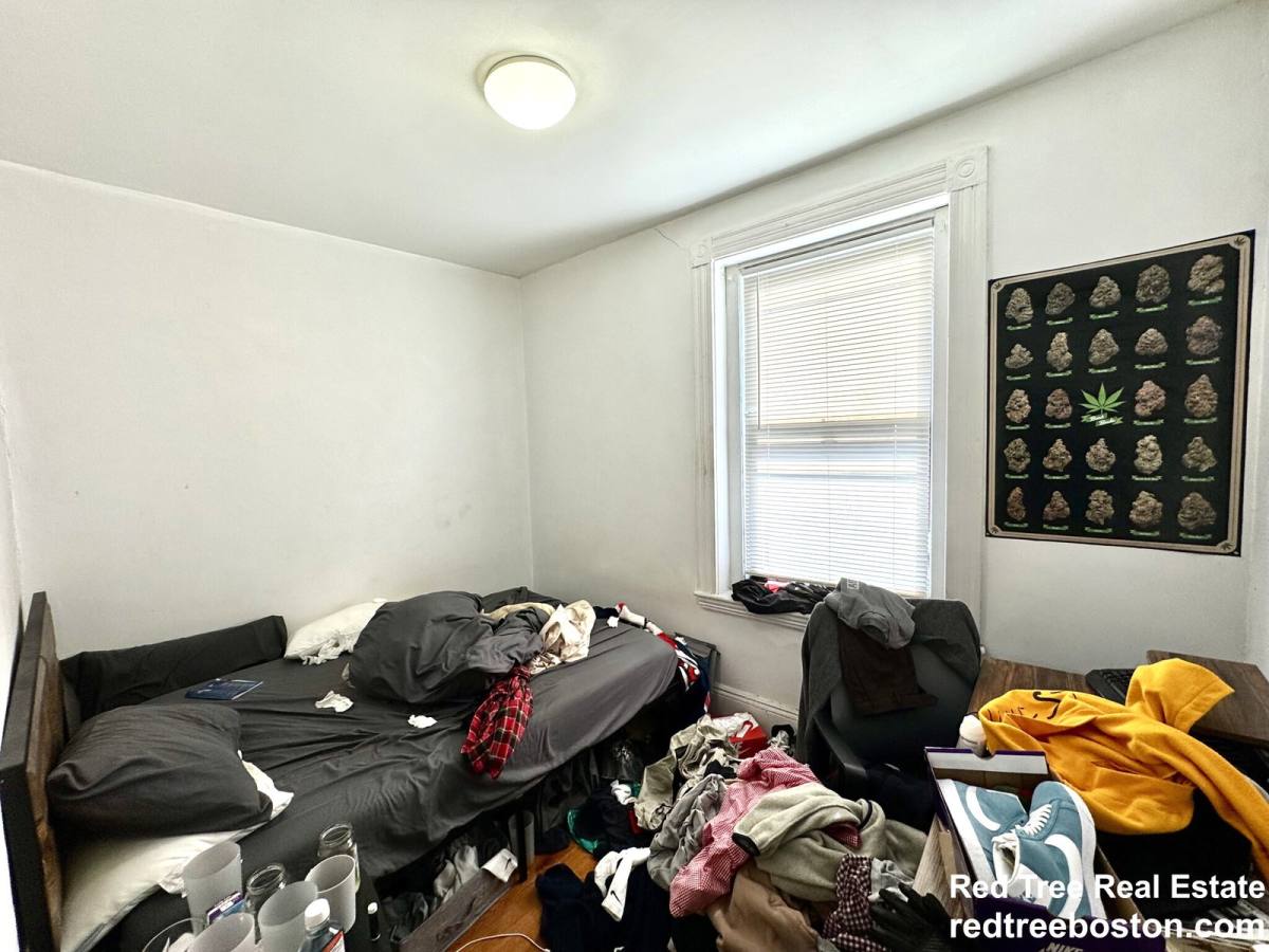 Apartment for rent at 872 Huntington Ave #3, Boston, MA 02115