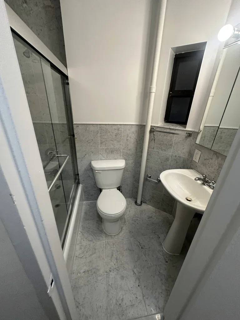 Apartment for rent at 523 E 85th St #4A, New York, NY 10028