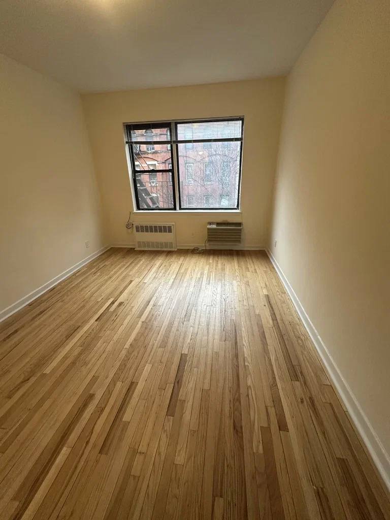 Apartment for rent at 523 E 85th St #4A, New York, NY 10028