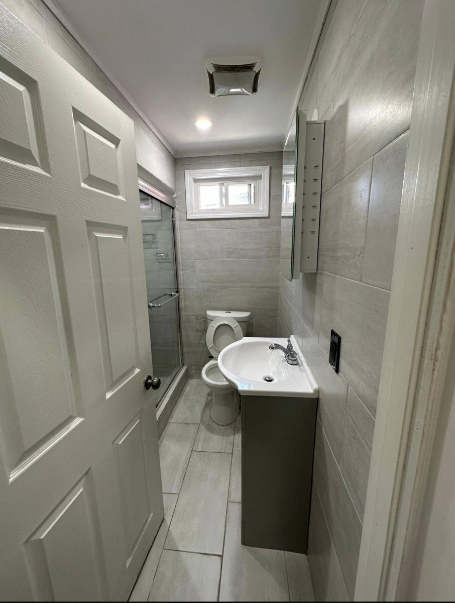 Apartment for rent at 5 Orchard St #1, Lawrence, MA 01840