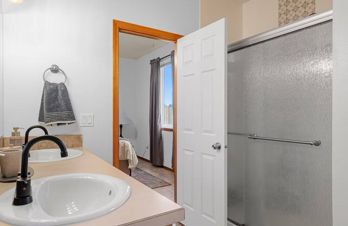 House for rent at 1915 S Neel St, Kennewick, WA 99338
