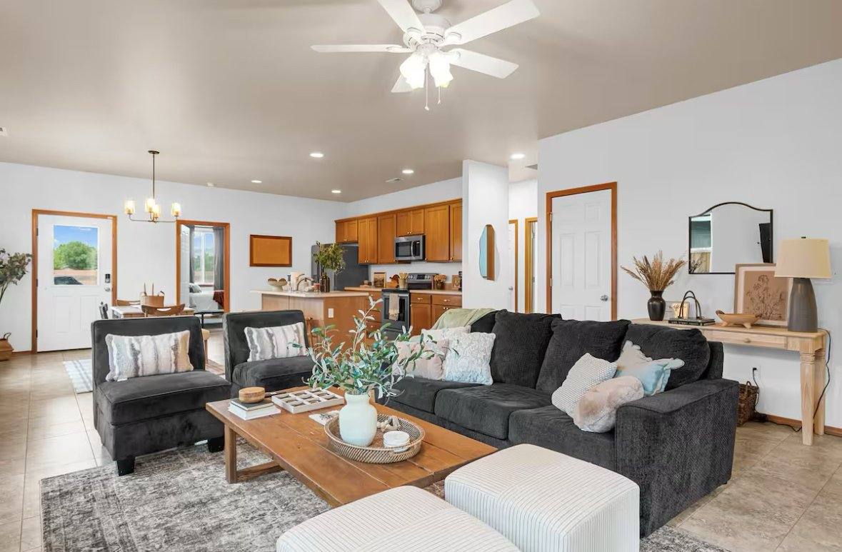 House for rent at 1915 S Neel St, Kennewick, WA 99338