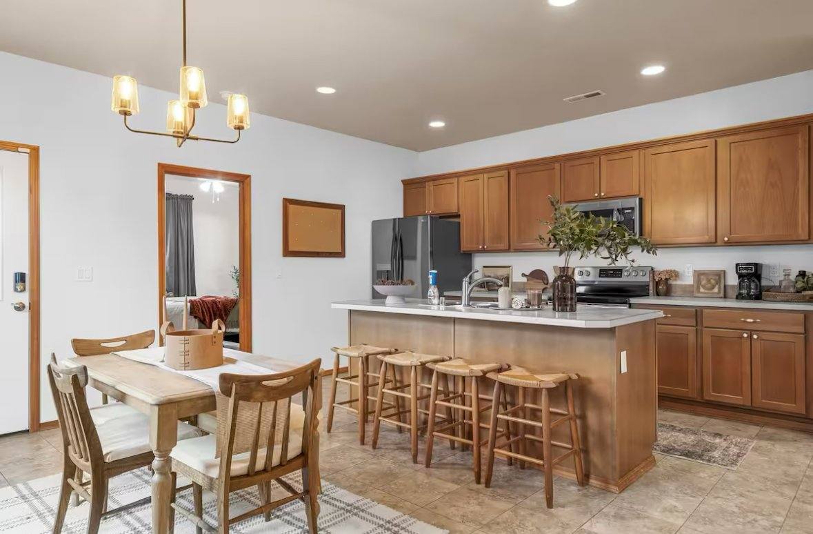 House for rent at 1915 S Neel St, Kennewick, WA 99338