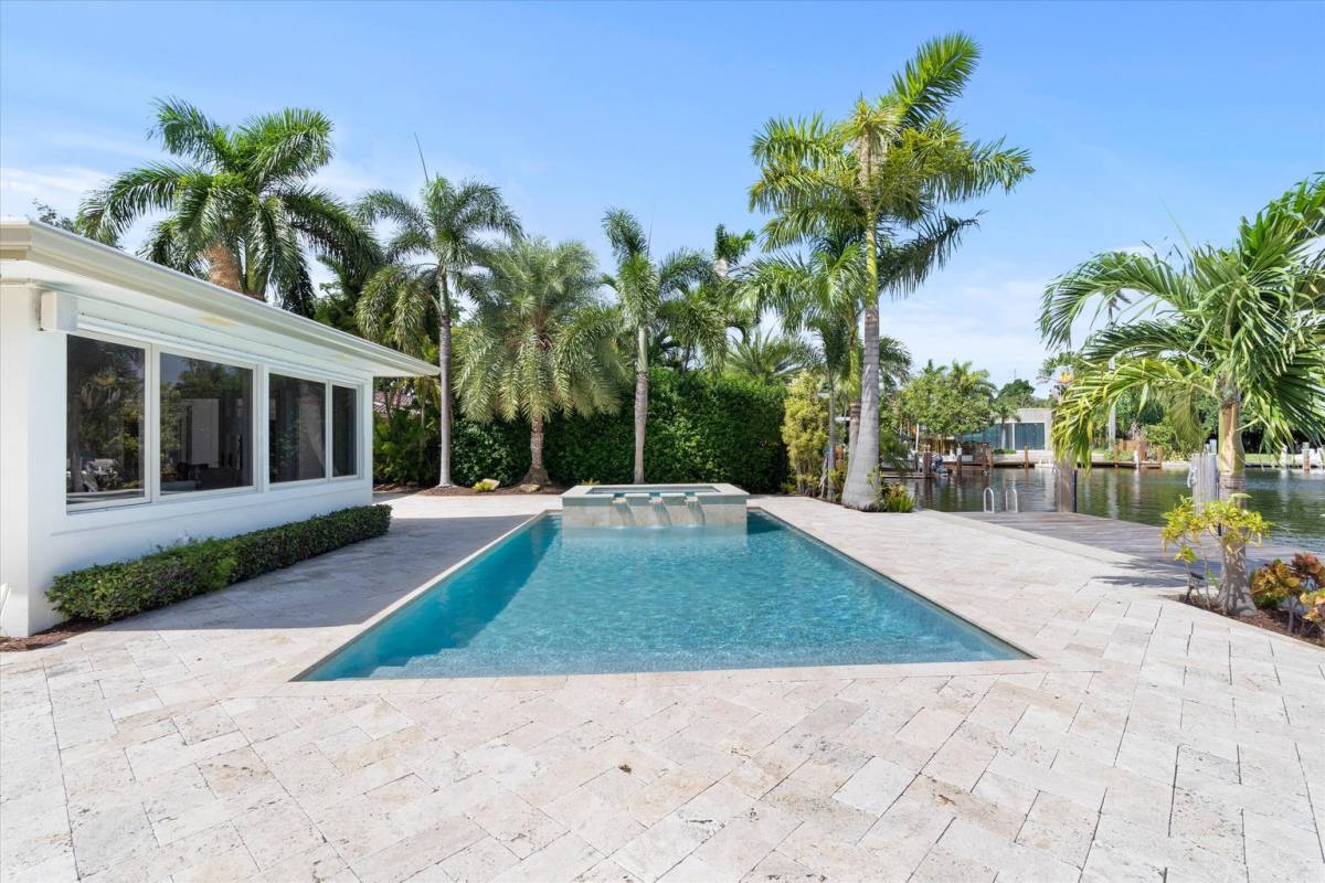 House for rent at 2625 NE 12th St, Fort Lauderdale, FL 33304
