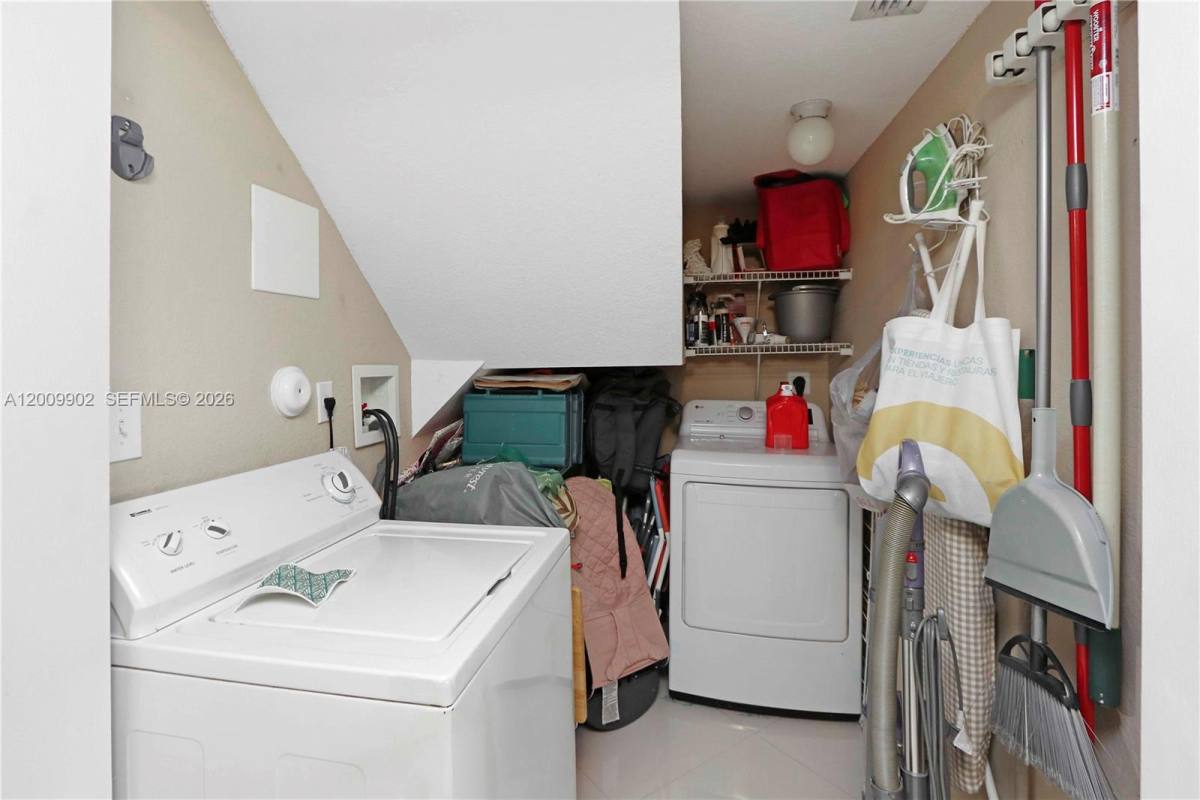 Townhouse for rent at 10921 NW 88th Terrace, Miami, FL 33178