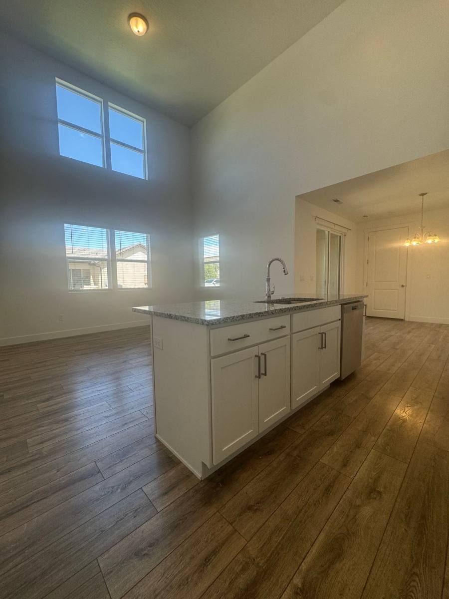 Townhouse for rent at 662 W Rosa Lane, Saint George, UT 84790