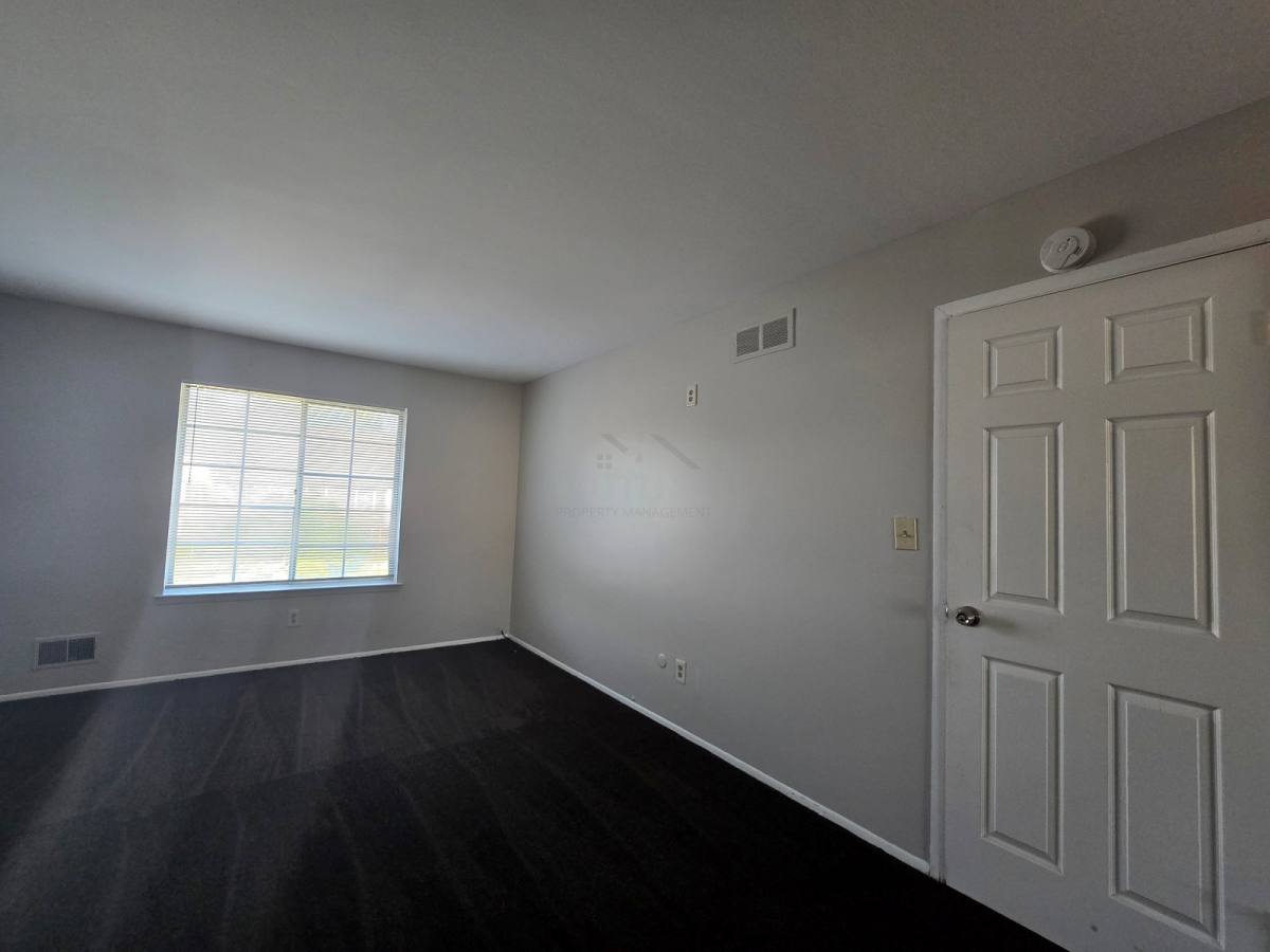 Condo for rent at 30276 Southfield Rd #215, Southfield, MI 48076