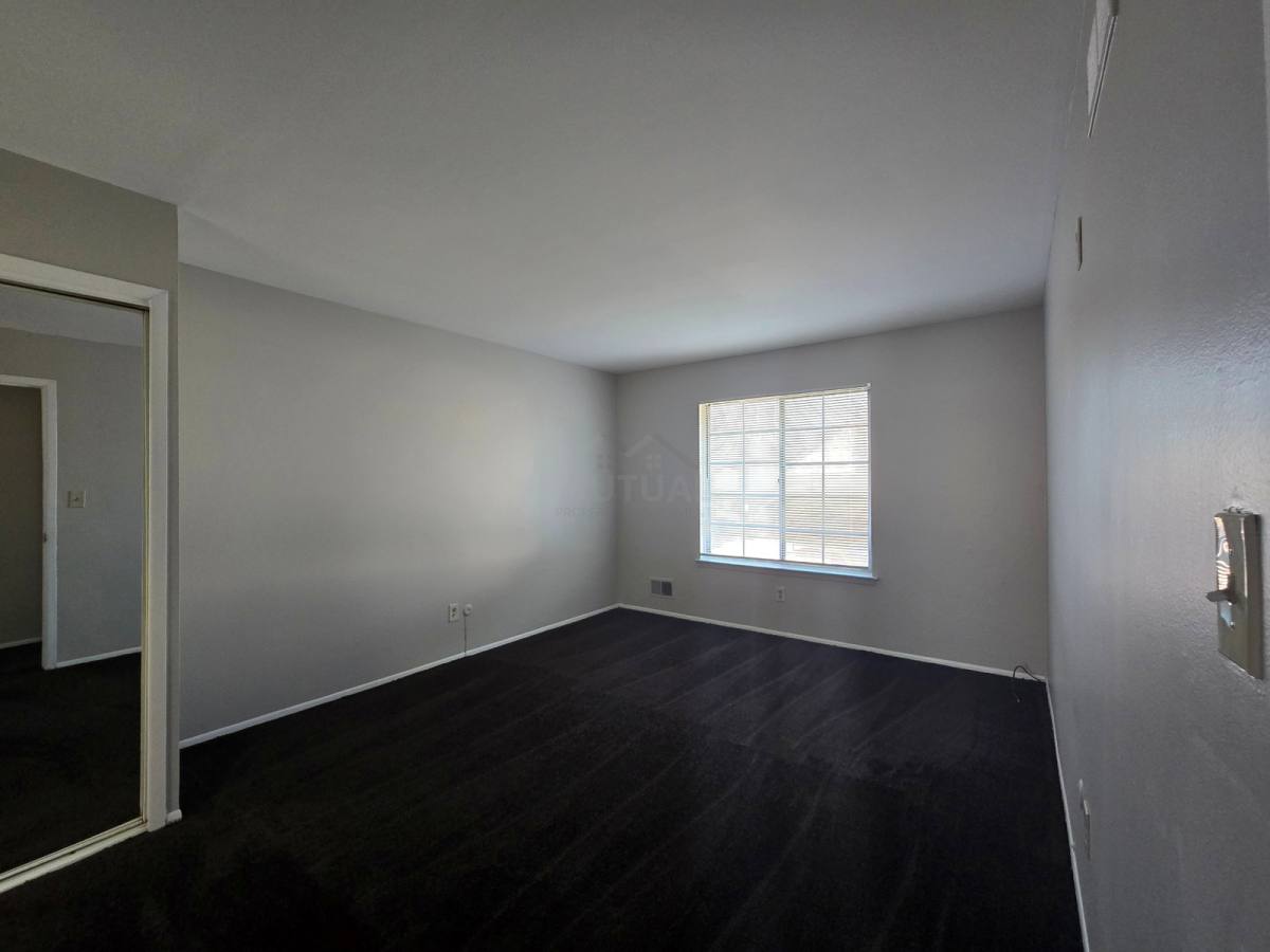 Condo for rent at 30276 Southfield Rd #215, Southfield, MI 48076