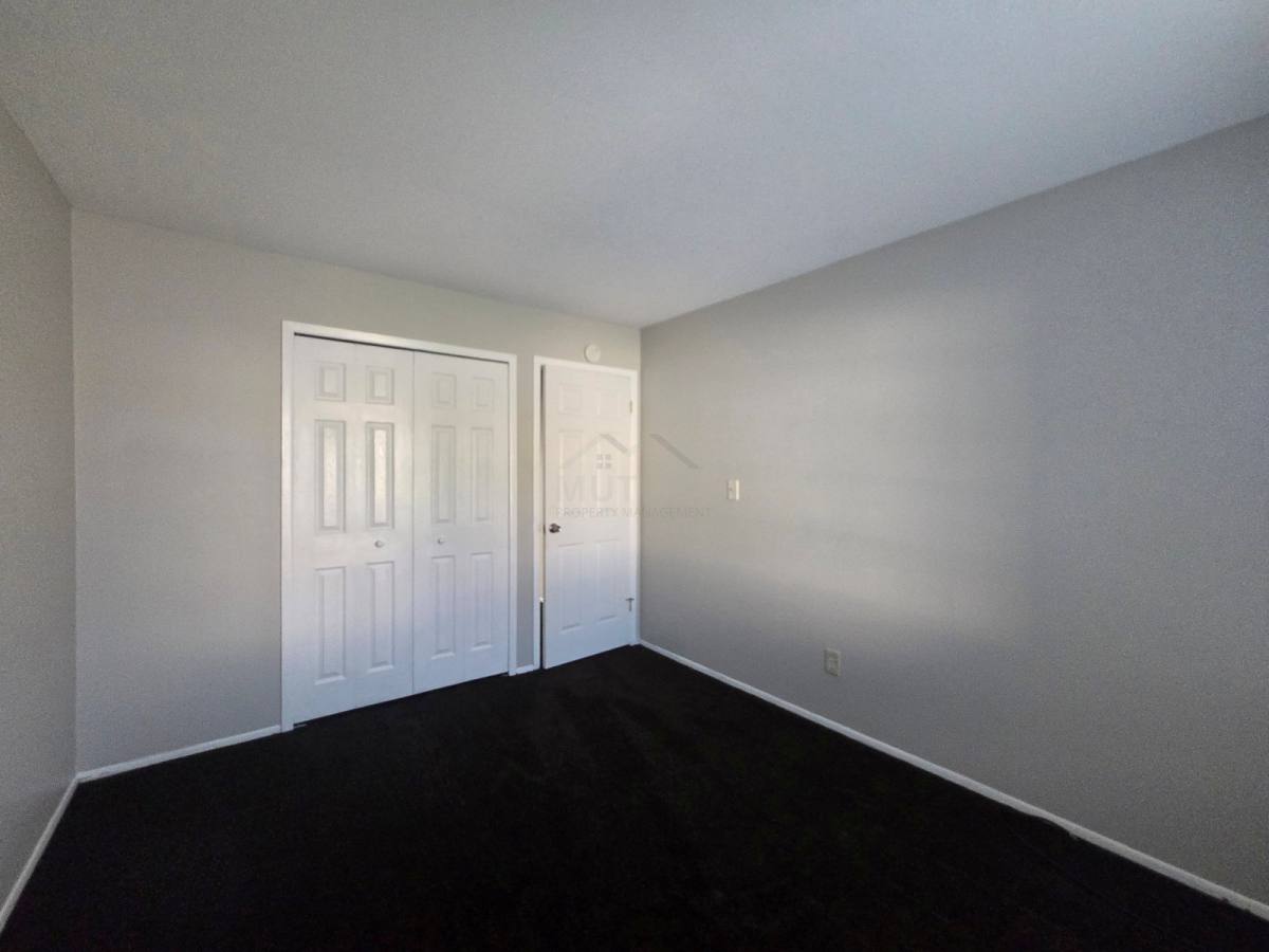 Condo for rent at 30276 Southfield Rd #215, Southfield, MI 48076
