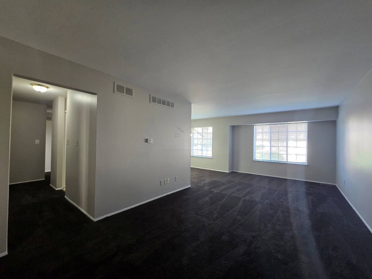 Condo for rent at 30276 Southfield Rd #215, Southfield, MI 48076