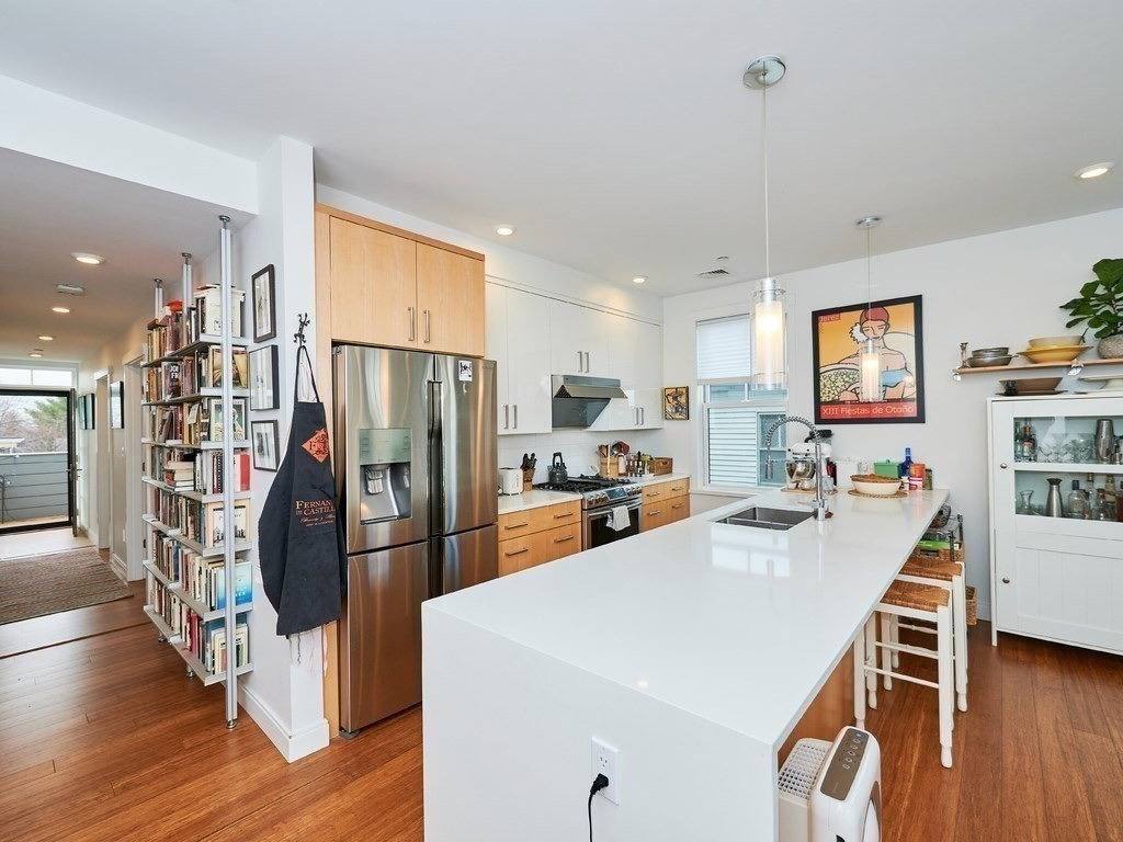 Apartment for rent at 290 Highland Ave #3A, Somerville, MA 02144