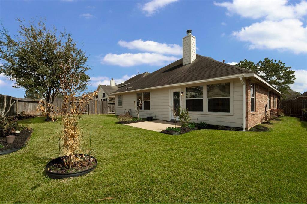 House for rent at 2611 Easton Springs Court, Pearland, TX 77584