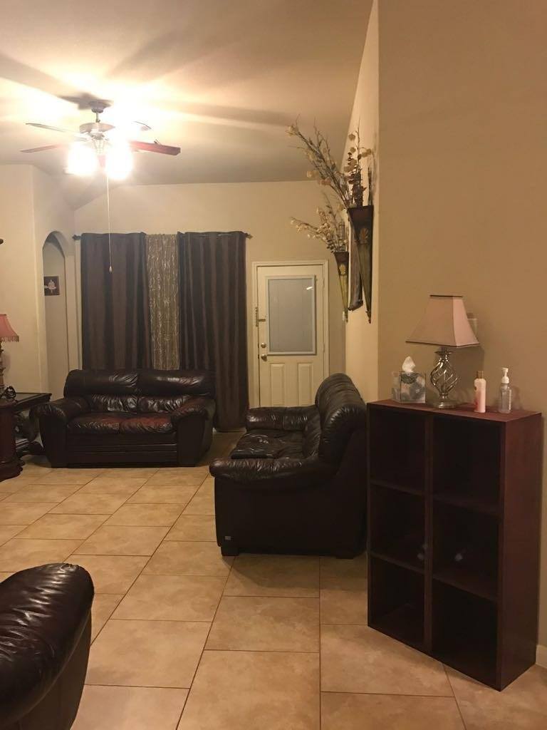 House for rent at 7211 Valentine Lane, Pearland, TX 77584