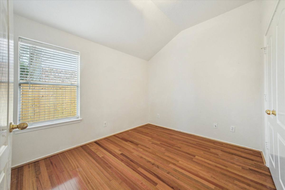 House for rent at 9721 Cottage St, Pearland, TX 77584
