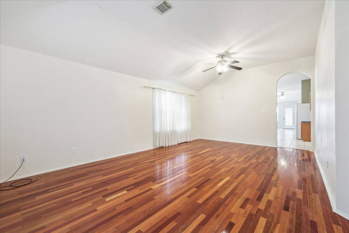 House for rent at 9721 Cottage St, Pearland, TX 77584