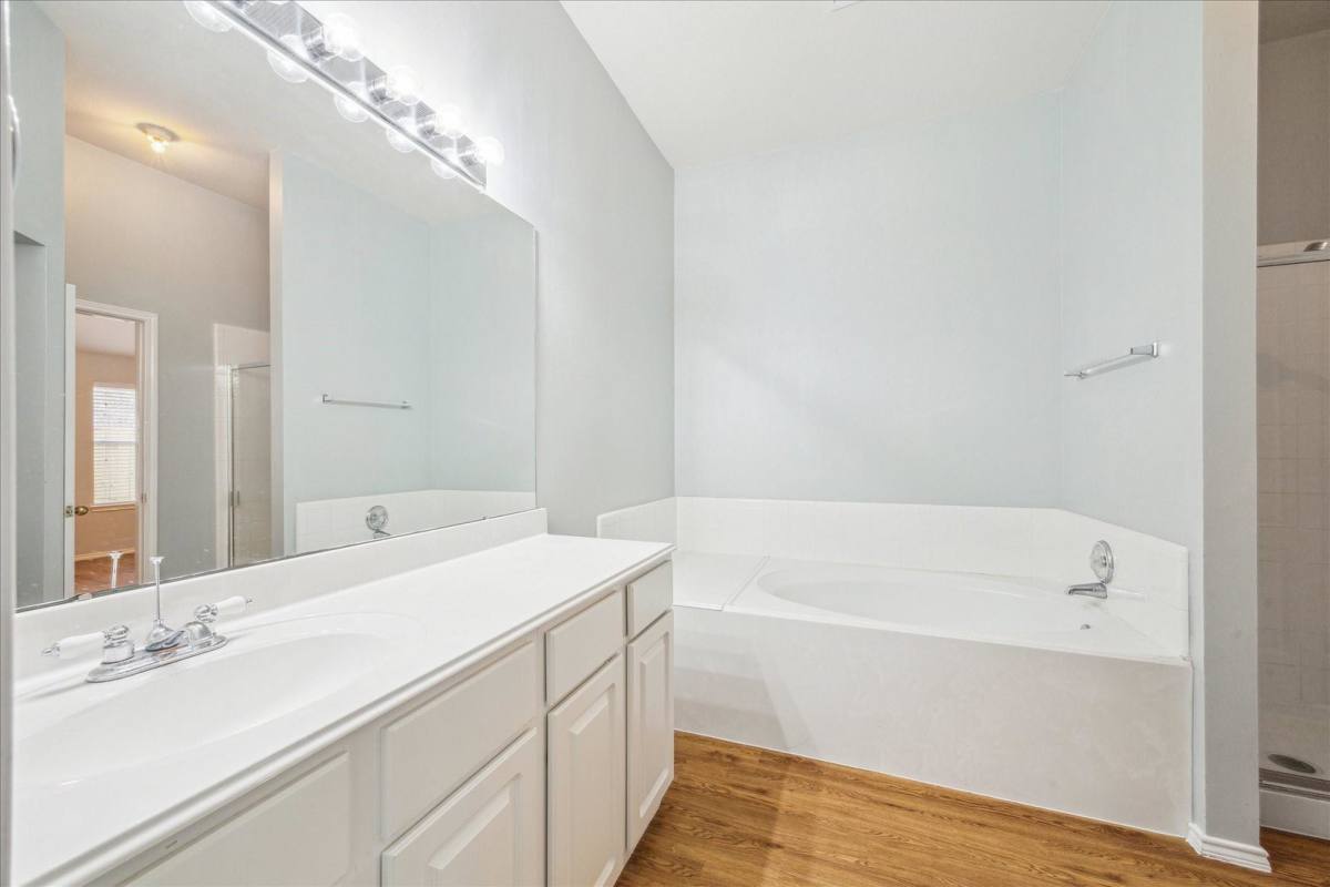 House for rent at 9721 Cottage St, Pearland, TX 77584