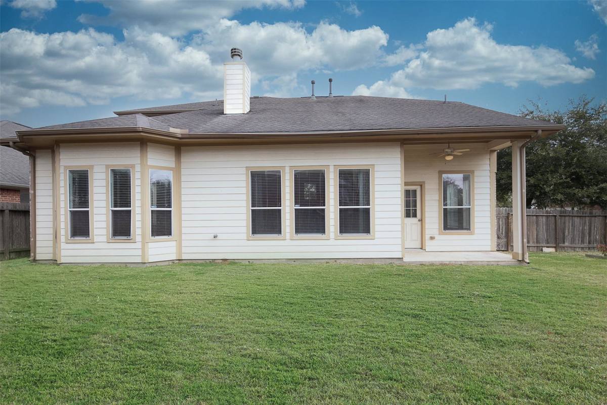 House for rent at 12811 Flat Creek Dr, Pearland, TX 77584
