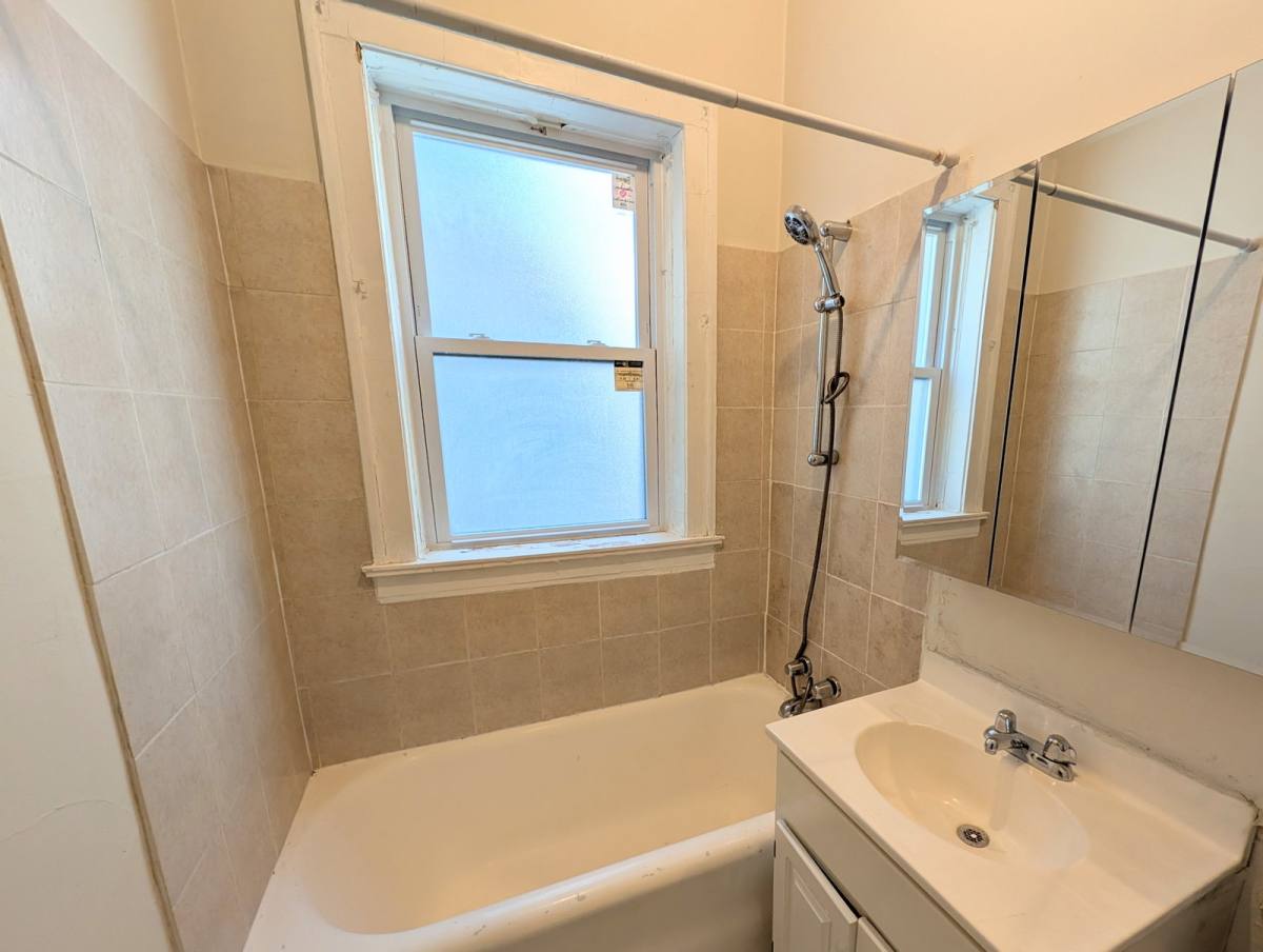 Apartment for rent at 325 Kedzie St #805-3, Evanston, IL 60202