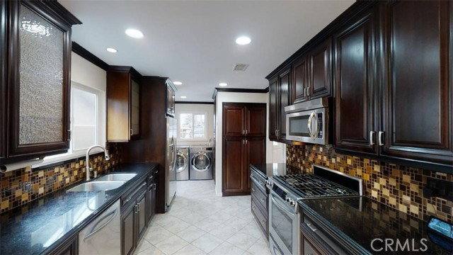 House for rent at 239 Albert Place, Costa Mesa, CA 92627