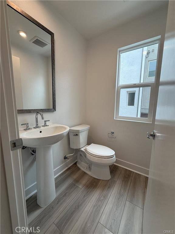 House for rent at 677 S Lyon St, Santa Ana, CA 92705