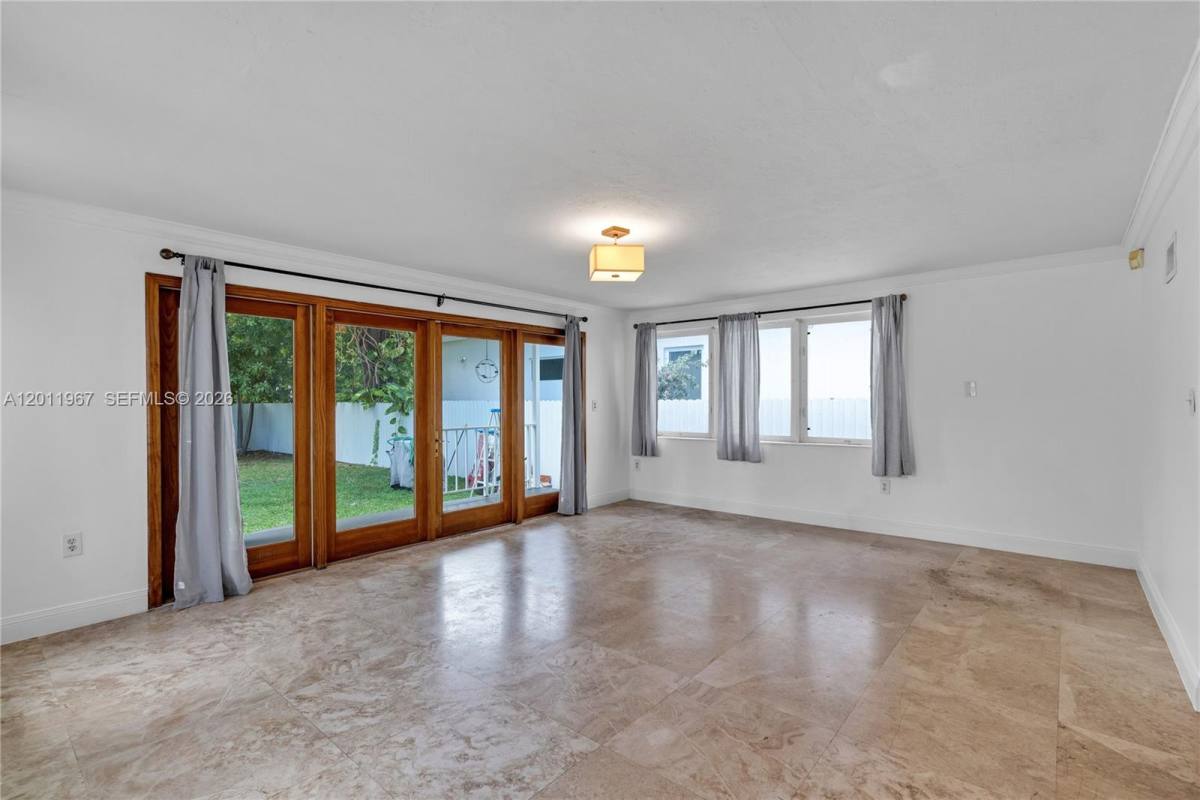 House for rent at 260 SW 29th Rd, Miami, FL 33129