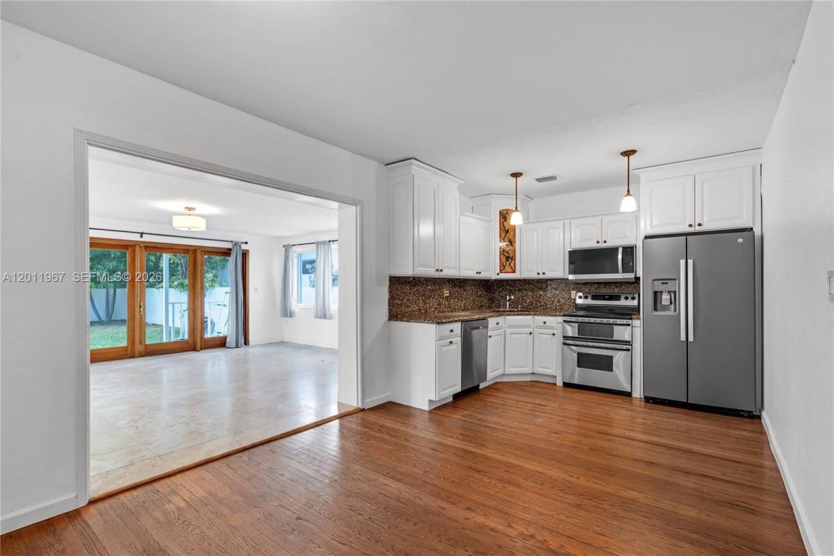 House for rent at 260 SW 29th Rd, Miami, FL 33129