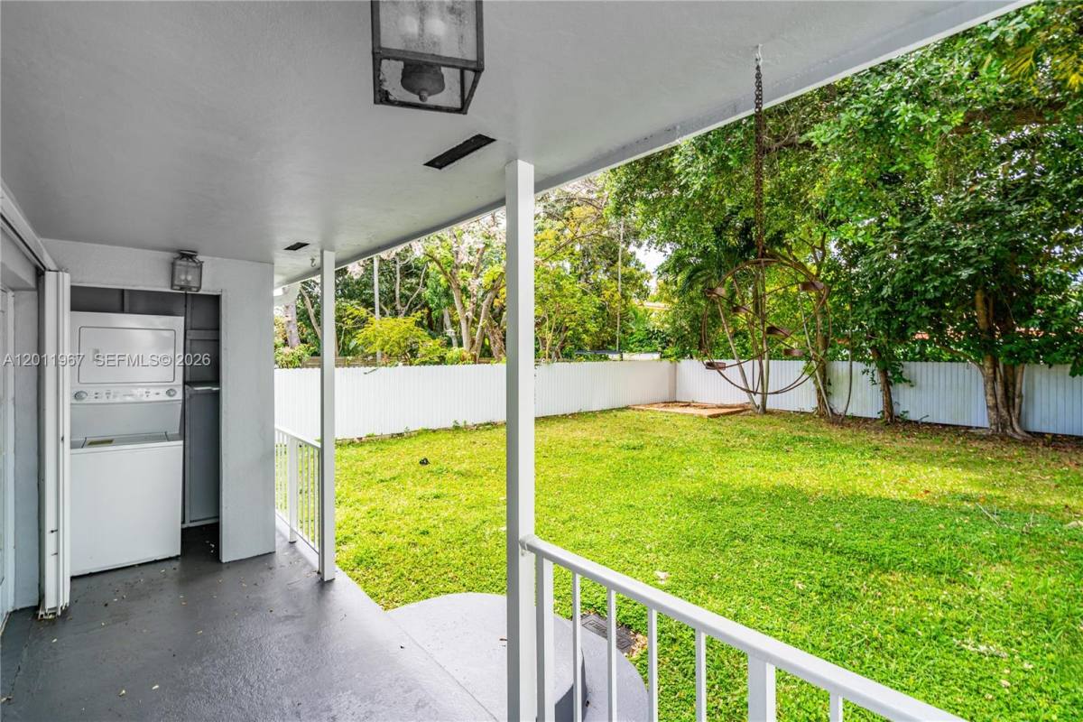House for rent at 260 SW 29th Rd, Miami, FL 33129